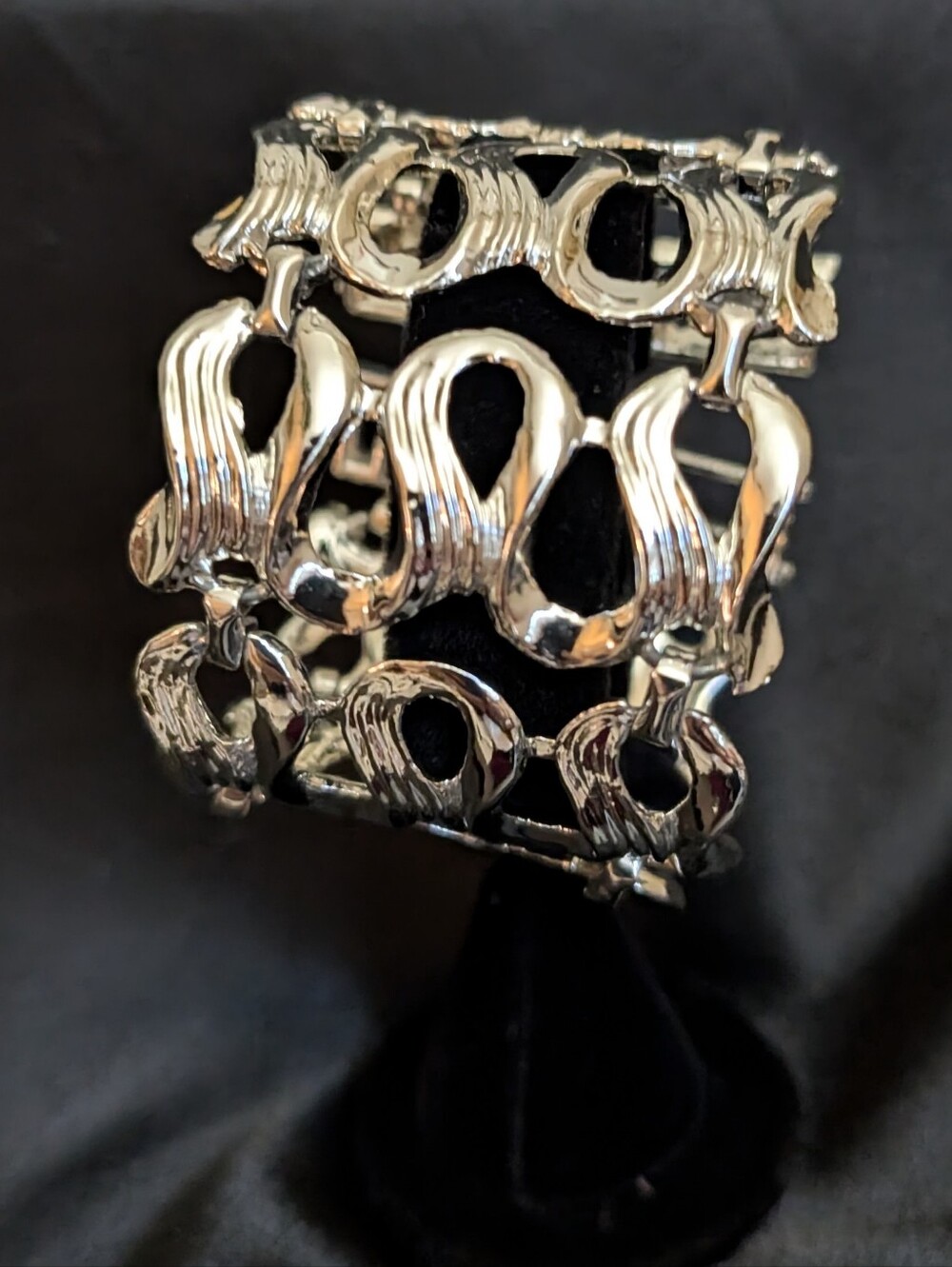 Vintage 80s Wide Silver-Tone Statement Link Bracelet 2"W
